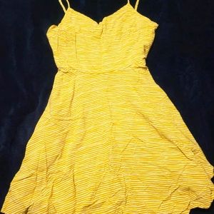 Old navy yellow strap